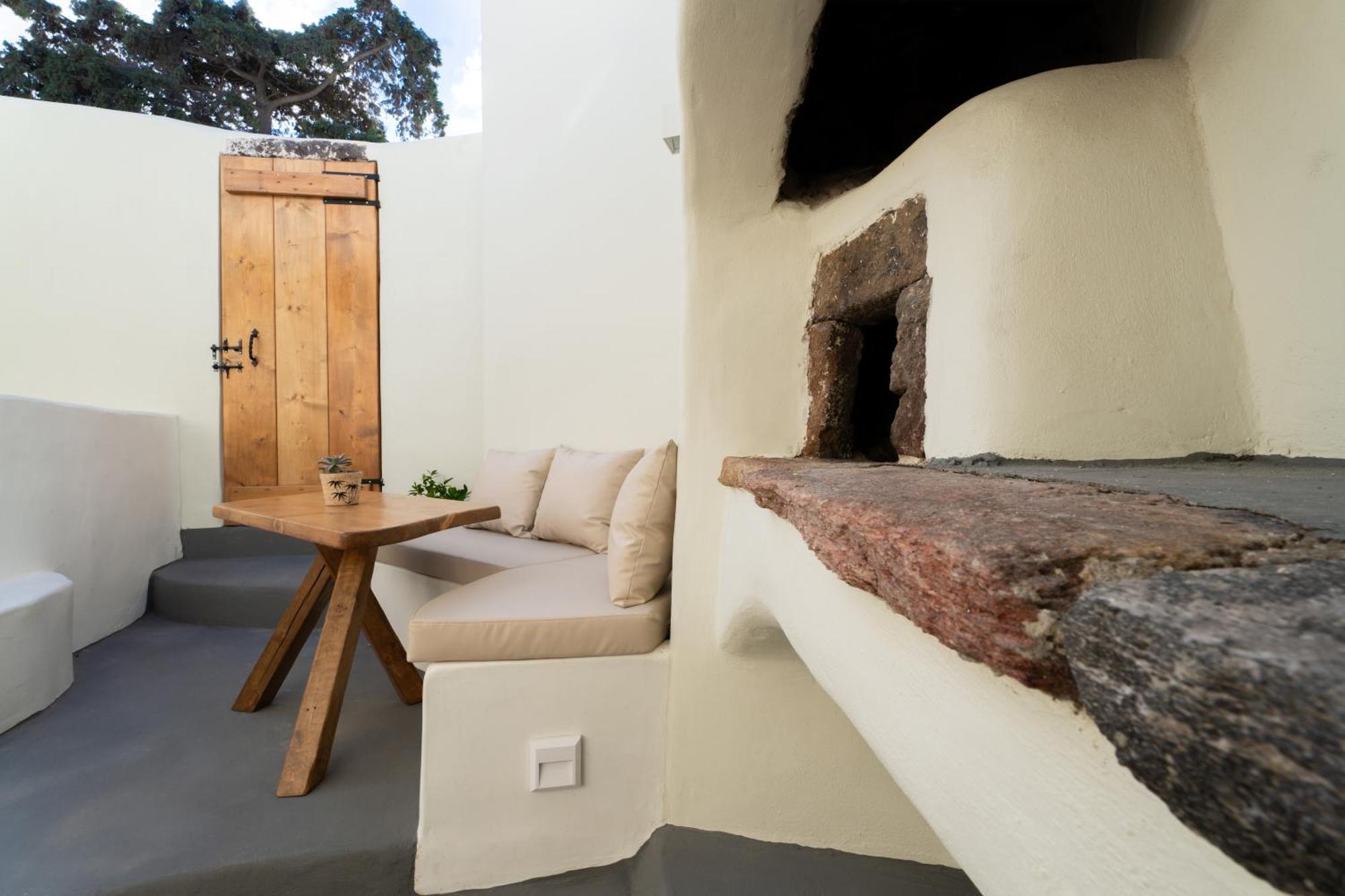 Approxi Cave: 2-Bedroom Retreat Exo Gonia Bagian luar foto