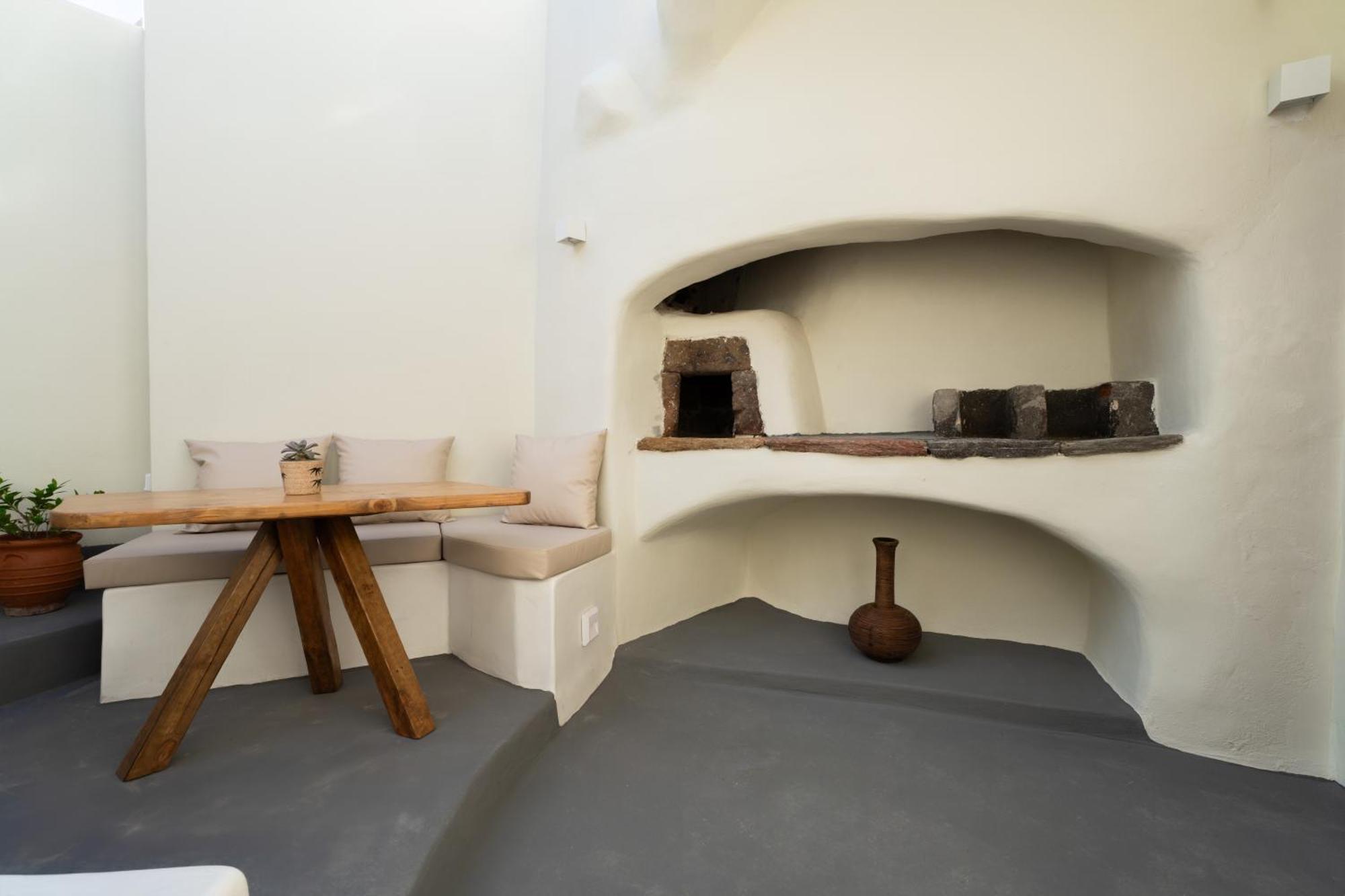 Approxi Cave: 2-Bedroom Retreat Exo Gonia Bagian luar foto